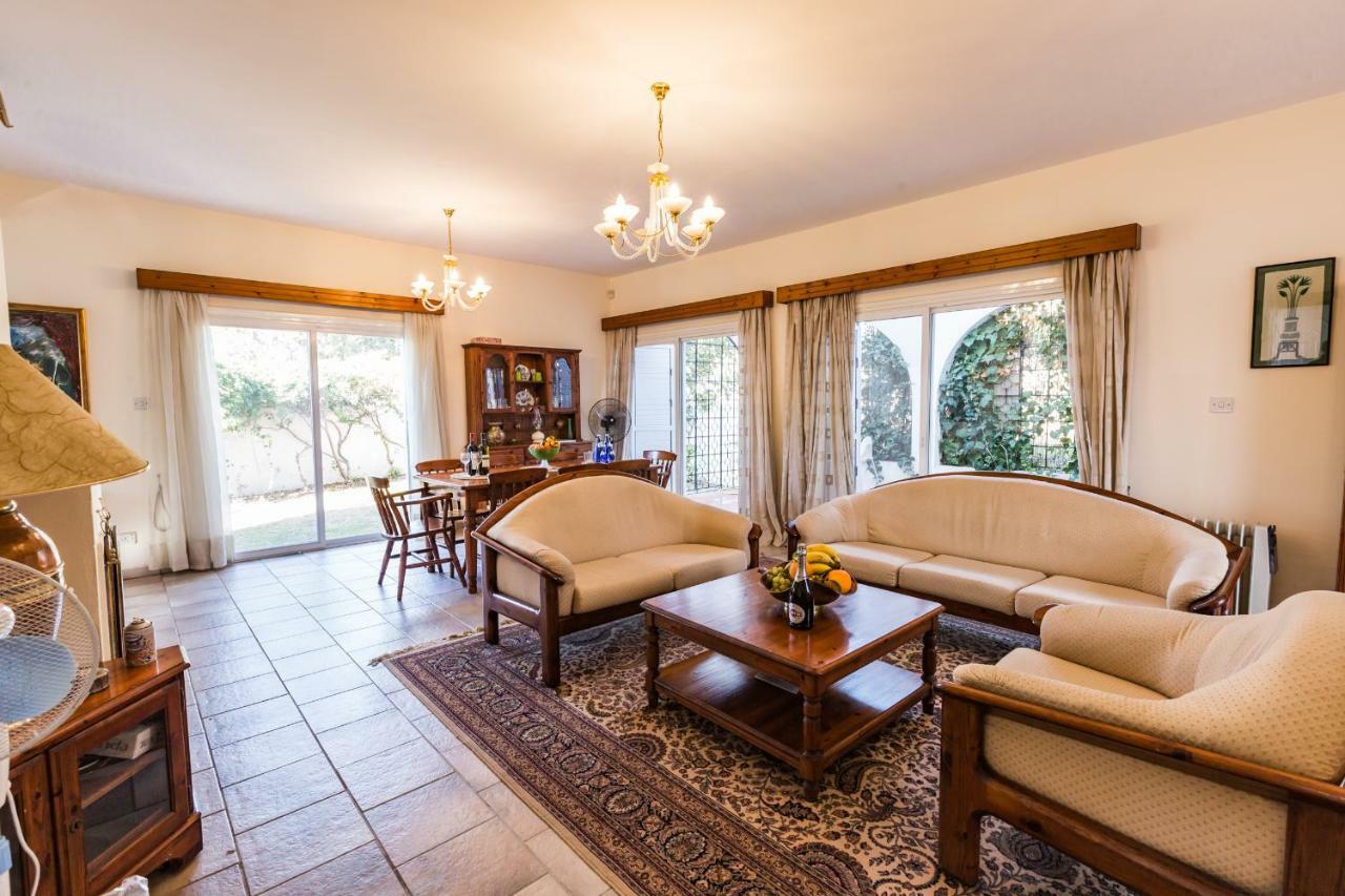Villa Papaya Paphos Esterno foto