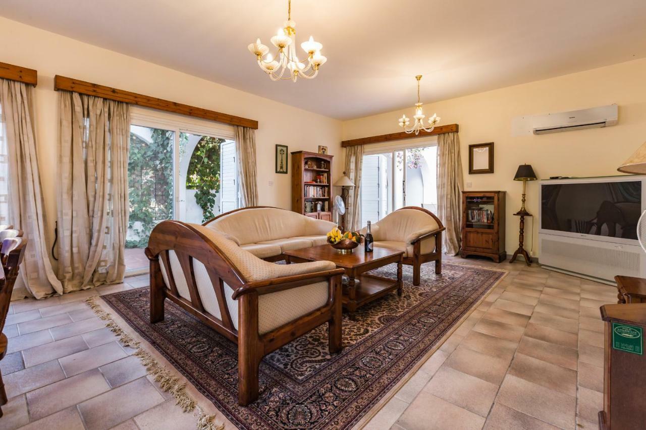 Villa Papaya Paphos Esterno foto